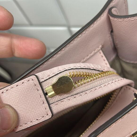 9744 Michael Kors Pink Tote Bag - Picture 8 of 13